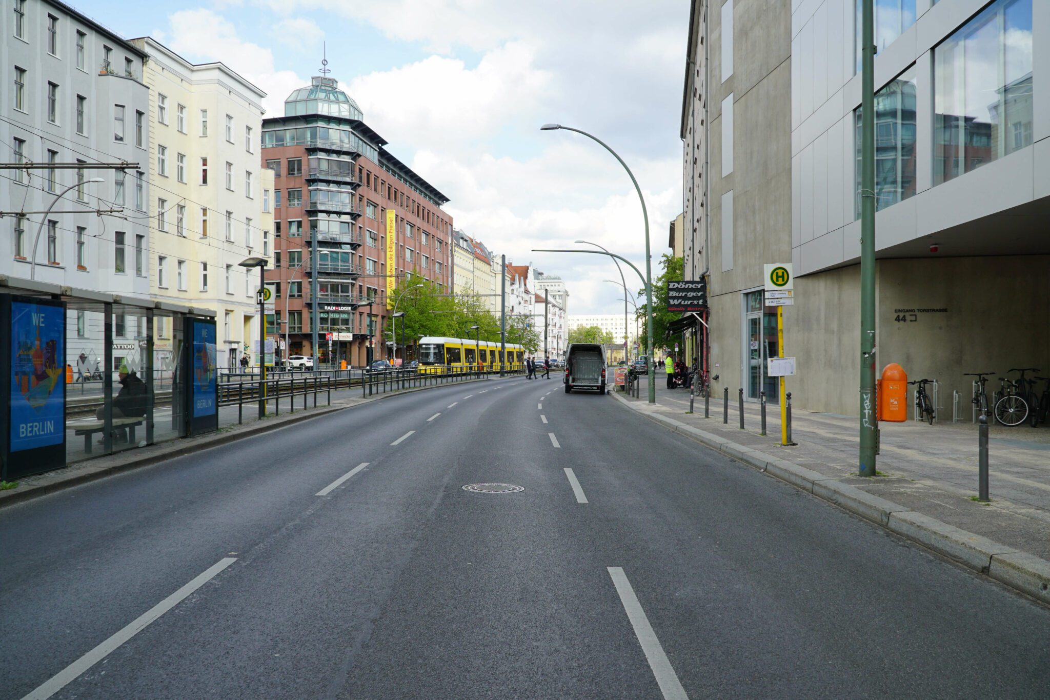 Torstraße autofrei Berlin by Tom Meiser & Timo Schmid vorher